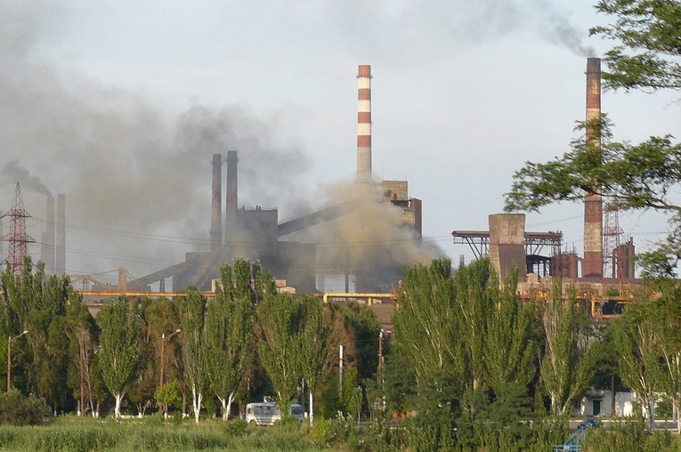 Rosjanie atakują ostatni bastion Ukraińców w Mariupolu