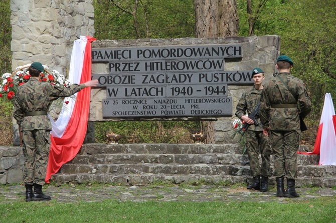 Uroczystość na Górze Śmierci