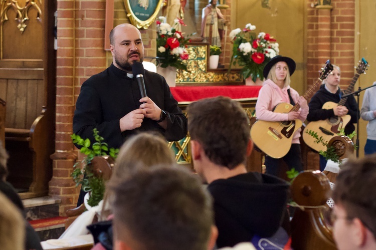 Pielgrzymka maturzystów do Gietrzwałdu