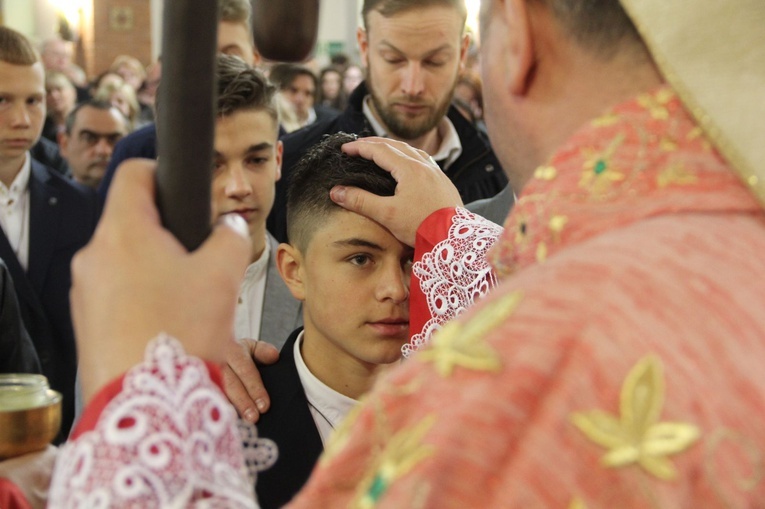 Rzuchowa. Bierzmowanie 2022