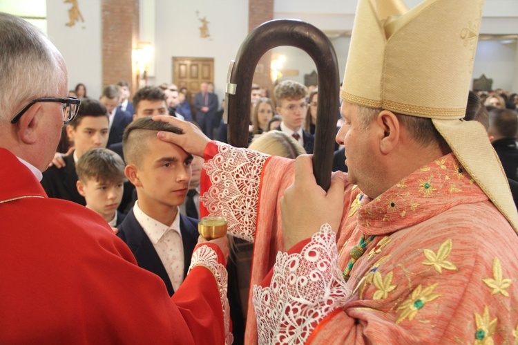 Rzuchowa. Bierzmowanie 2022