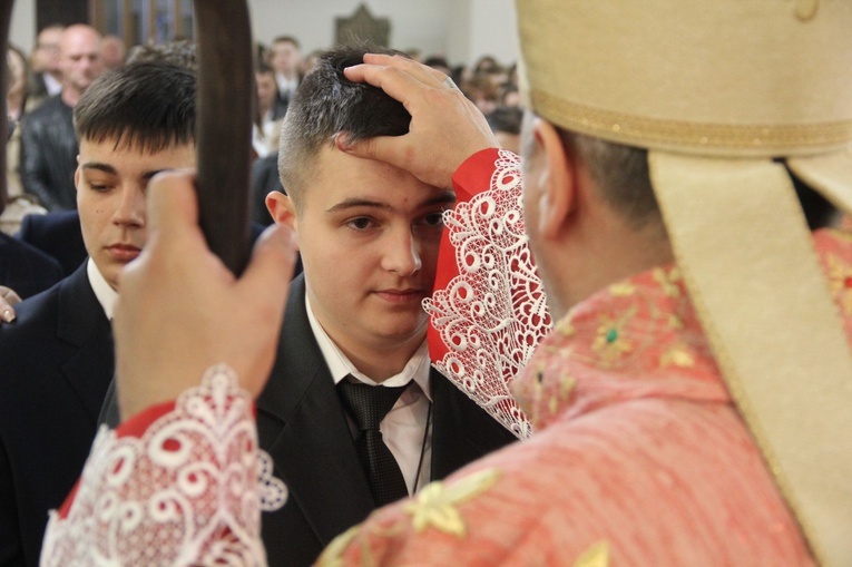 Rzuchowa. Bierzmowanie 2022