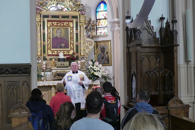 Wilamowice. Pielgrzymi łagiewniccy odebrali relikwie św. Józefa Bilczewskiego