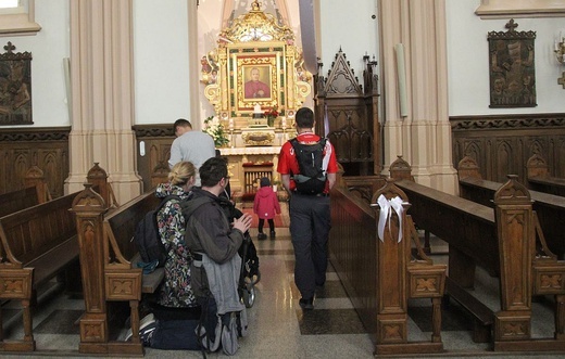 Wilamowice. Pielgrzymi łagiewniccy odebrali relikwie św. Józefa Bilczewskiego