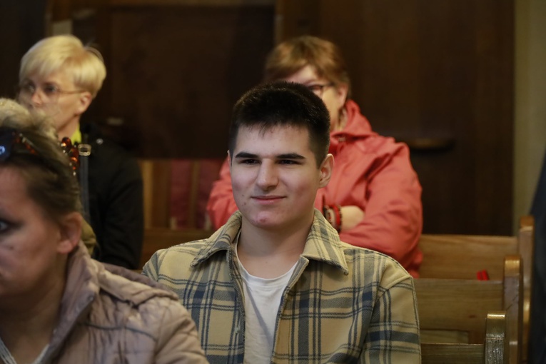 Z Matką Bożą Fatimską po ulicach Pszenna