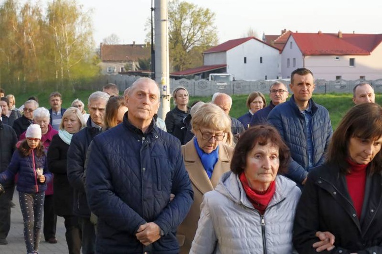 Z Matką Bożą Fatimską po ulicach Pszenna