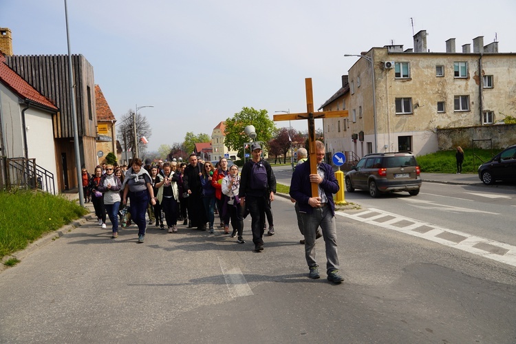 Piesza pielgrzymka z Sobótki na Ślężę 2022