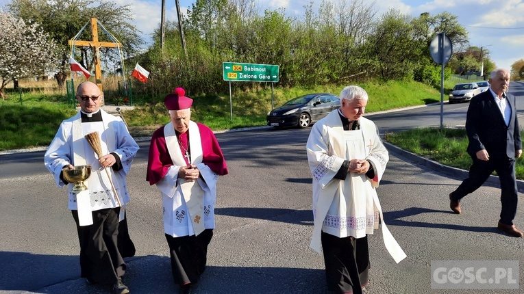 Klępsk. Poświęcenie krzyża 