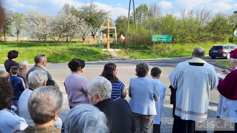 Klępsk. Poświęcenie krzyża 