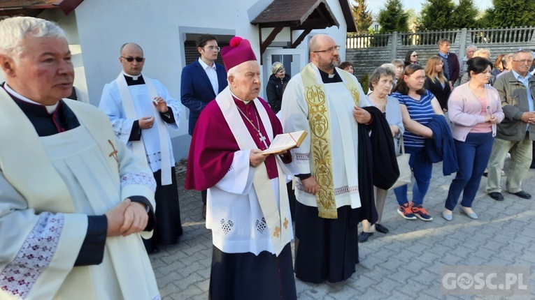 Klępsk. Poświęcenie krzyża 