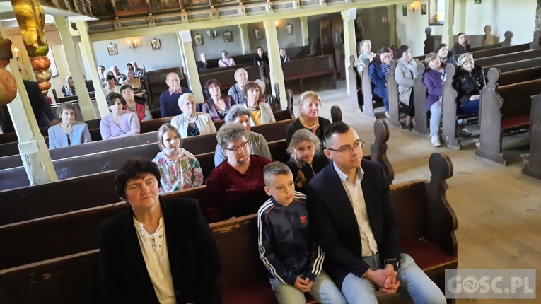 Klępsk. Poświęcenie krzyża 