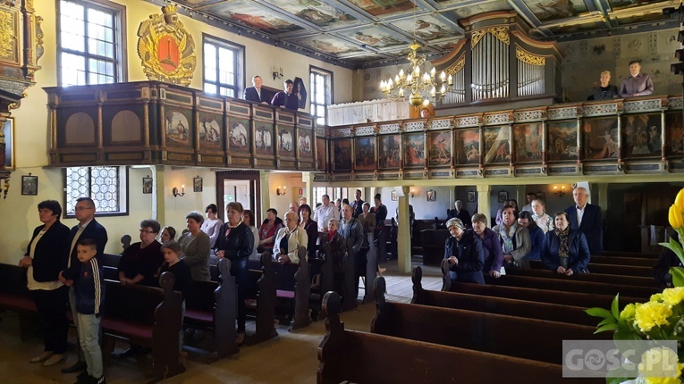 Klępsk. Poświęcenie krzyża 