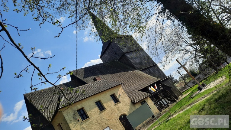 Klępsk. Poświęcenie krzyża 