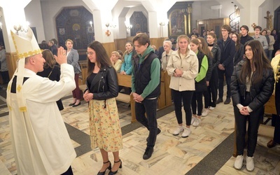 Indywidualne błogosławieństwo pasterza diecezji na czas egzaminu dojrzałości.