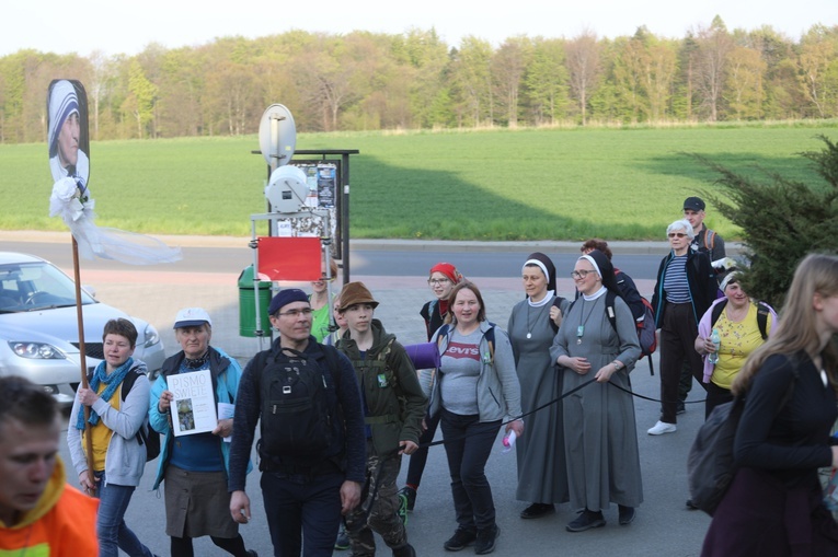 Pielgrzymi łagiewniccy z grupy św. Matki Teresy gościli w Malcu - 2022