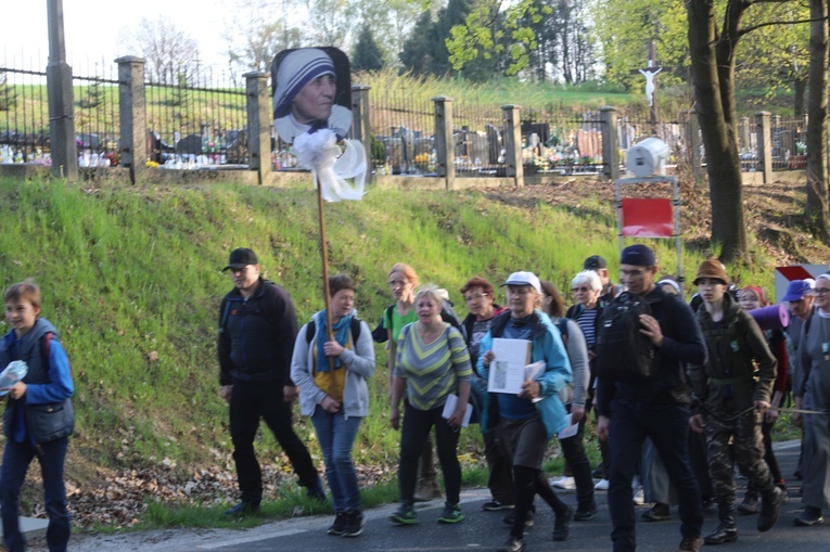 Pielgrzymi łagiewniccy z grupy św. Matki Teresy gościli w Malcu - 2022