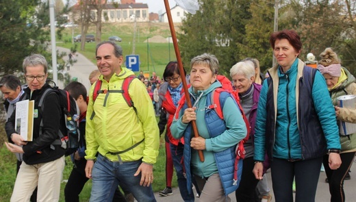 Pielgrzymi na trasie z Witkowic do Wieprza - 2022