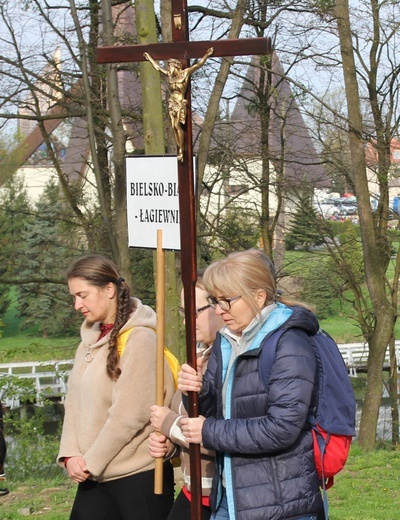 Pielgrzymi na trasie z Witkowic do Wieprza - 2022