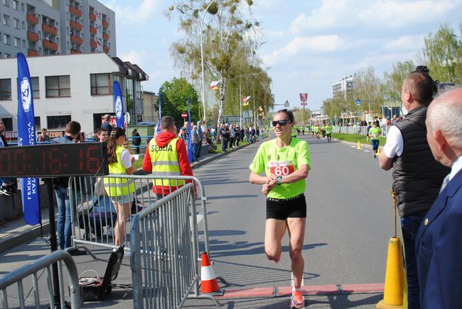 Stalowa Wola. Bieg uliczny dla uczczenia Konstytucji 3 Maja