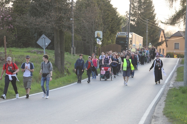 Powitanie łagiewnickich pielgrzymów w Nidku - 2022