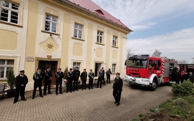 Witków Śląski. Mocne święcenie wozu