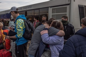 Kobieta uratowana z Azowstalu: traciliśmy nadzieję, że kiedykolwiek wyjdziemy