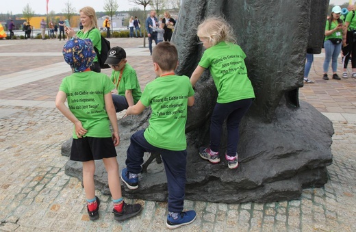 Dotarli do celu! Pielgrzymi łagiewniccy w Centrum św. Jana Pawła II - 2022