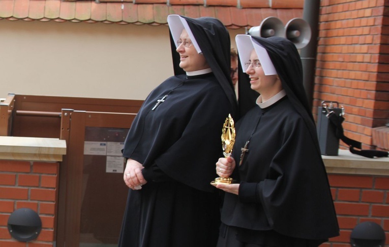 Pielgrzymi w Łagiewnikach! Na trasie od Centrum św. Jana Pawła II do sanktuarium Bożego Miłosierdzia - 2022