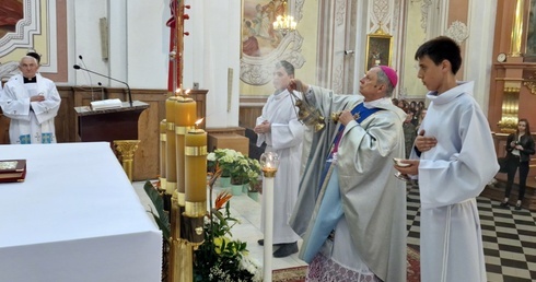 Mszy św. przewodniczył bp Henryk Tomasik.