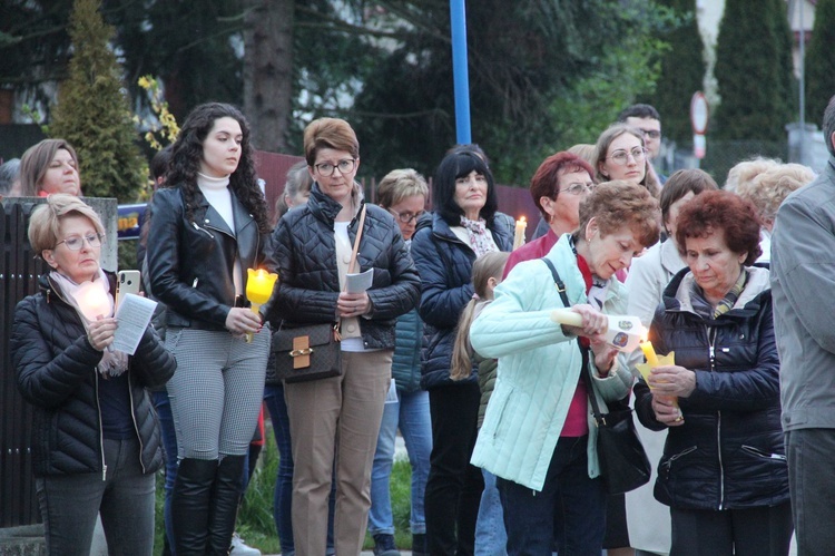 Koszyce Małe. Droga Światła i poświęcenie kapliczki