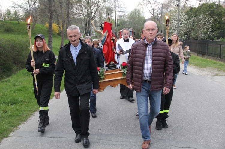 Koszyce Małe. Droga Światła i poświęcenie kapliczki