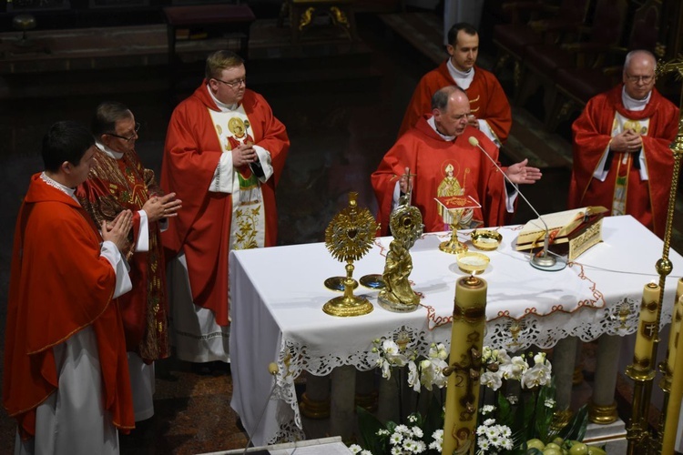 Szczepanów. Służby mundurowe u św. Stanisława