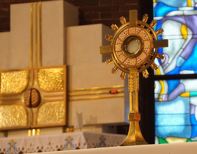 Ogień Dwóch Serc u św. Ignacego we Wrocławiu