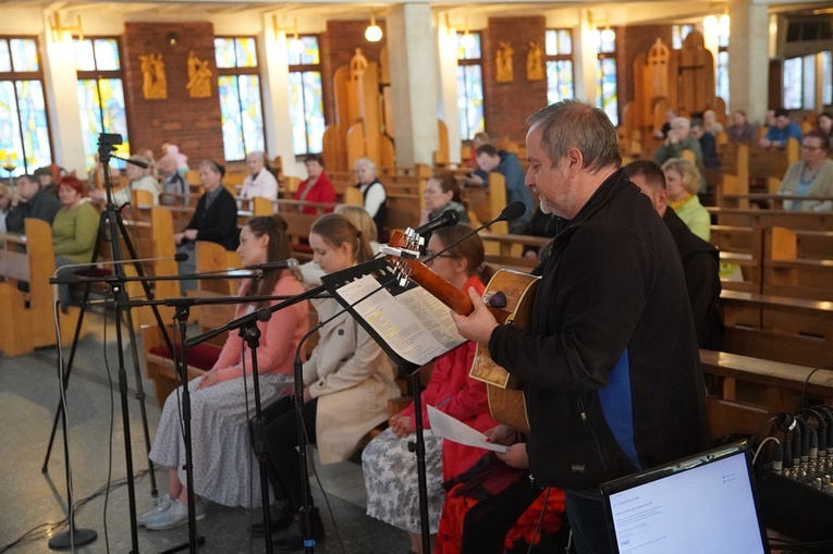 Ogień Dwóch Serc u św. Ignacego we Wrocławiu