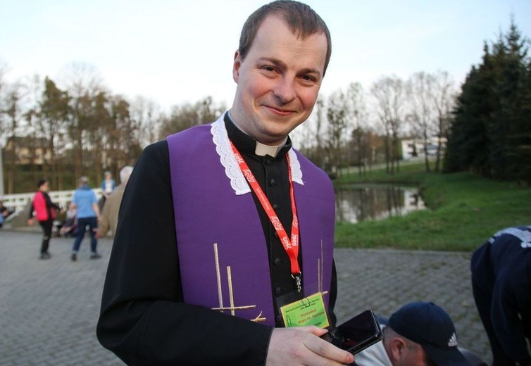 Ks. Michał Styła - przewodnik grupy św. Faustyny w Witkowicach.