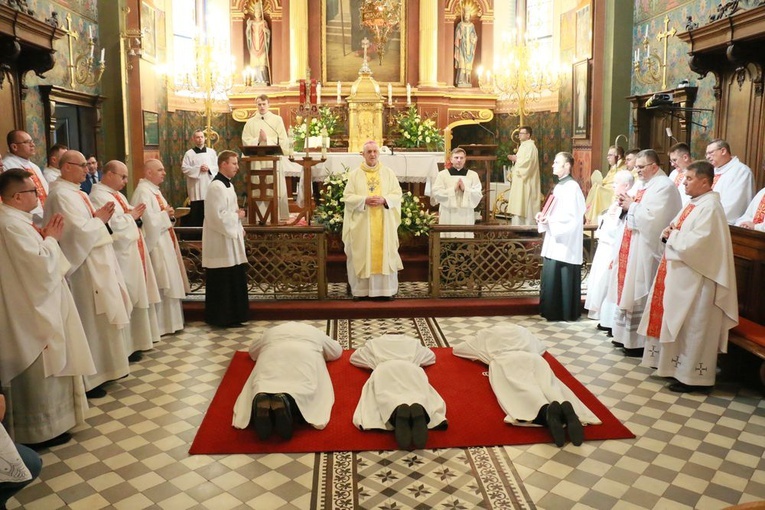 Święcenia diakonatu w parafii św. Jakuba w Głusku.