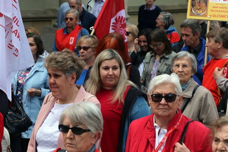 Zjazd Parafialnych Zespołów Caritas na Ostrowie Tumskim