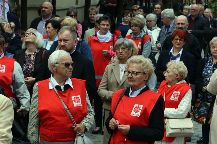 Zjazd Parafialnych Zespołów Caritas na Ostrowie Tumskim