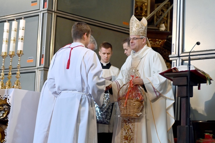 Błogosławieństwo lektorów, ceremoniarzy i nadzwyczajnych szafarzy