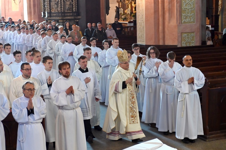 Błogosławieństwo lektorów, ceremoniarzy i nadzwyczajnych szafarzy