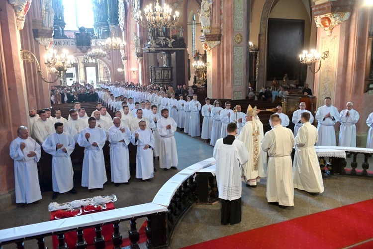 Błogosławieństwo lektorów, ceremoniarzy i nadzwyczajnych szafarzy