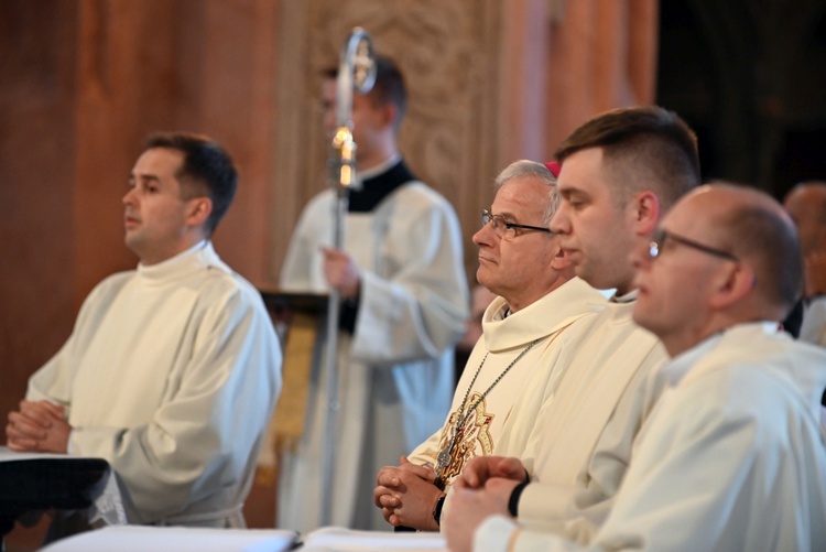 Błogosławieństwo lektorów, ceremoniarzy i nadzwyczajnych szafarzy