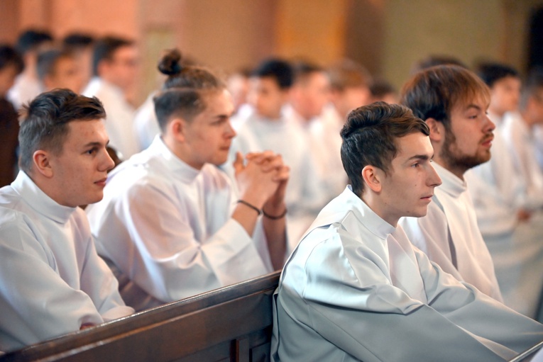 Błogosławieństwo lektorów, ceremoniarzy i nadzwyczajnych szafarzy