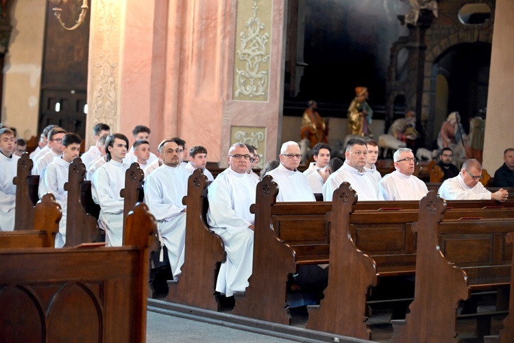 Błogosławieństwo lektorów, ceremoniarzy i nadzwyczajnych szafarzy