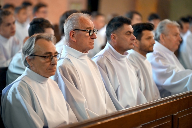 Błogosławieństwo lektorów, ceremoniarzy i nadzwyczajnych szafarzy