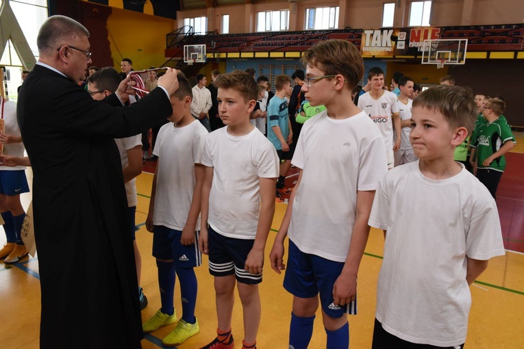 Diecezjalny finał w piłce nożnej halowej  