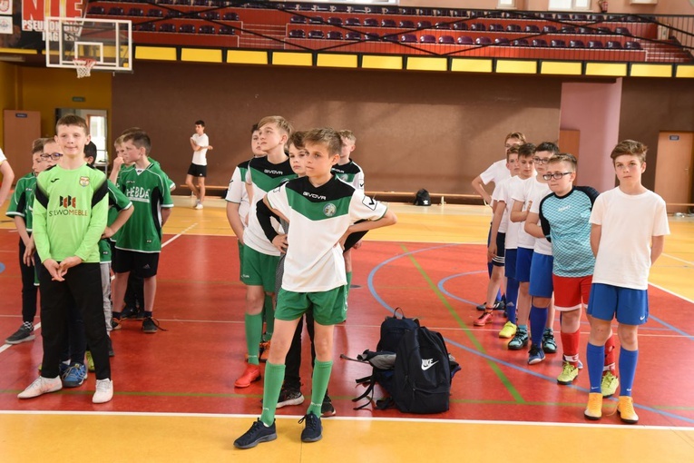Diecezjalny finał w piłce nożnej halowej  