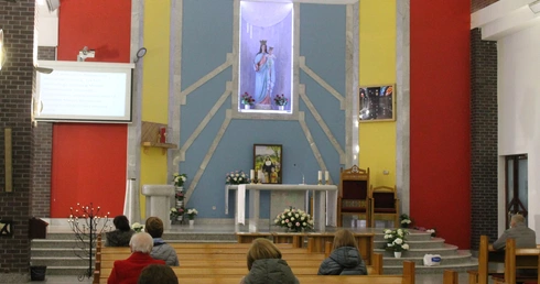 Lubin. Matka Boża wspomaga wiernych