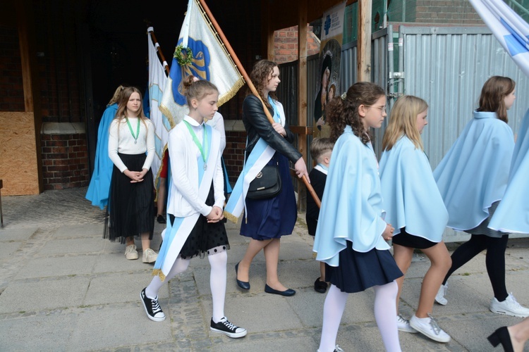 Pierwsza jubileuszowa pielgrzymka dekanalna do katedry