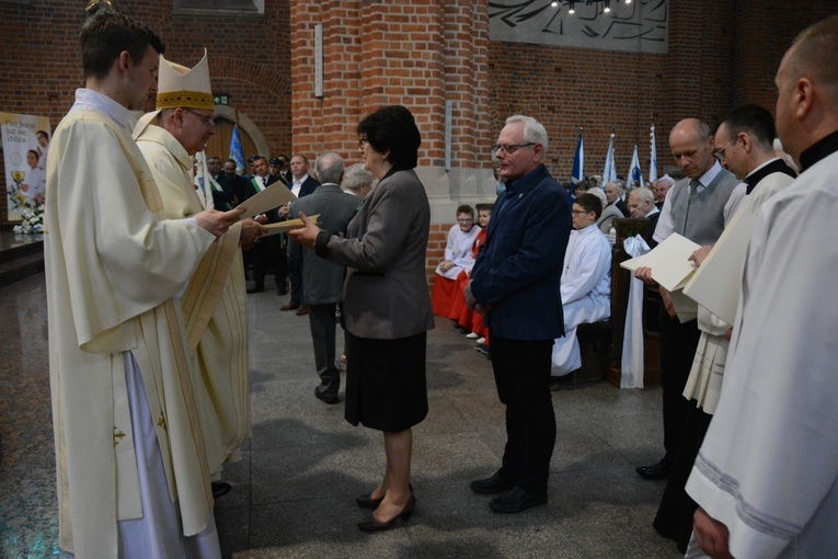 Pierwsza jubileuszowa pielgrzymka dekanalna do katedry